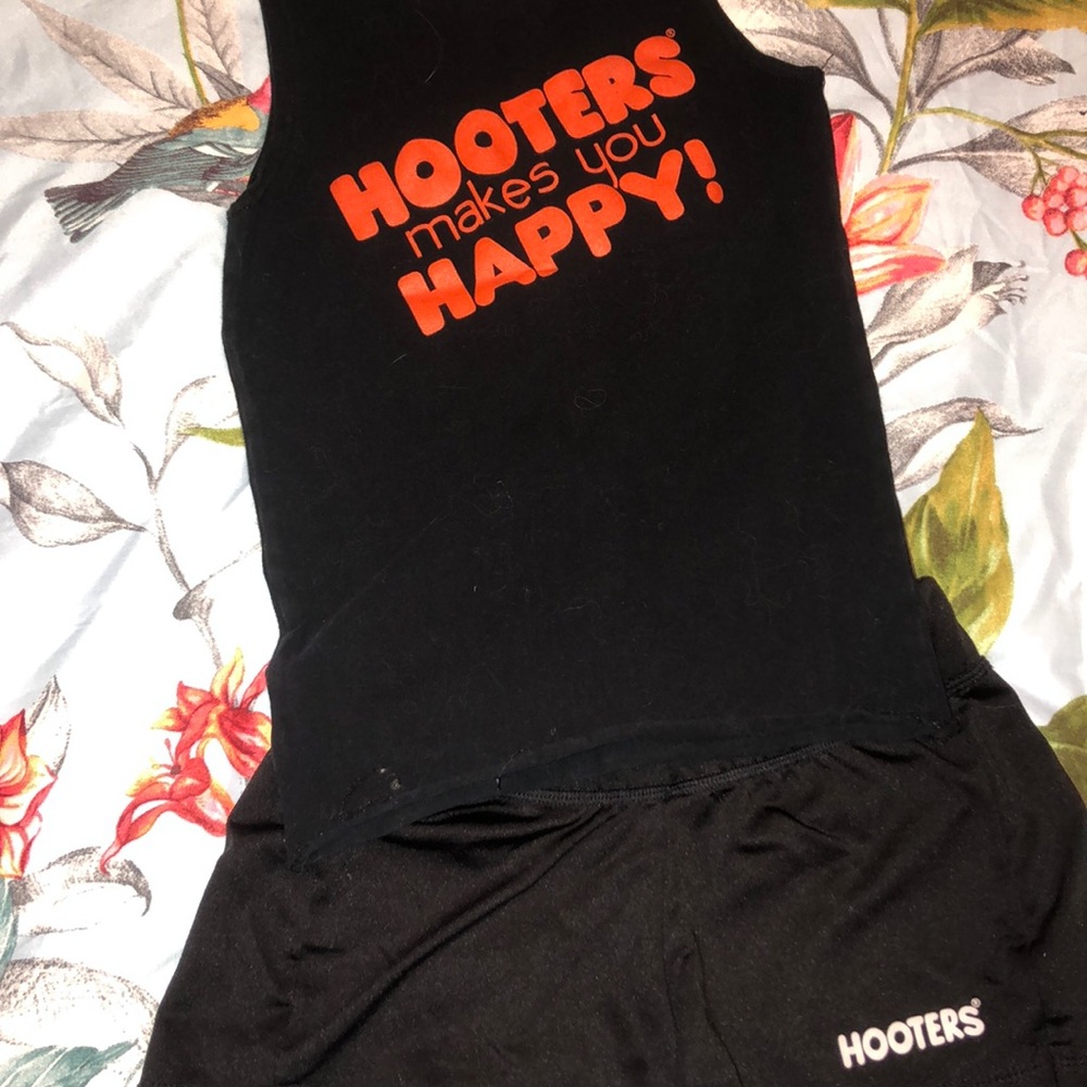 Authentic Hooters Uniform - Picture 2 of 2